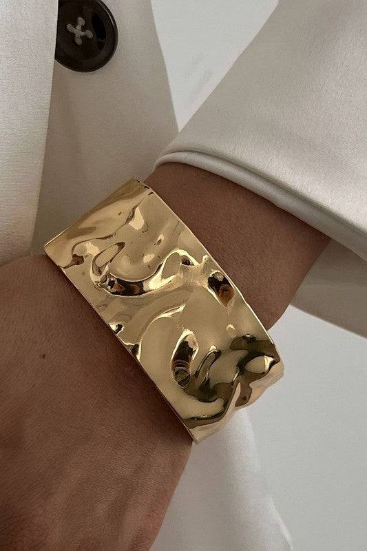 Textured Hammered Bangle Bracelet – Gold or Silver