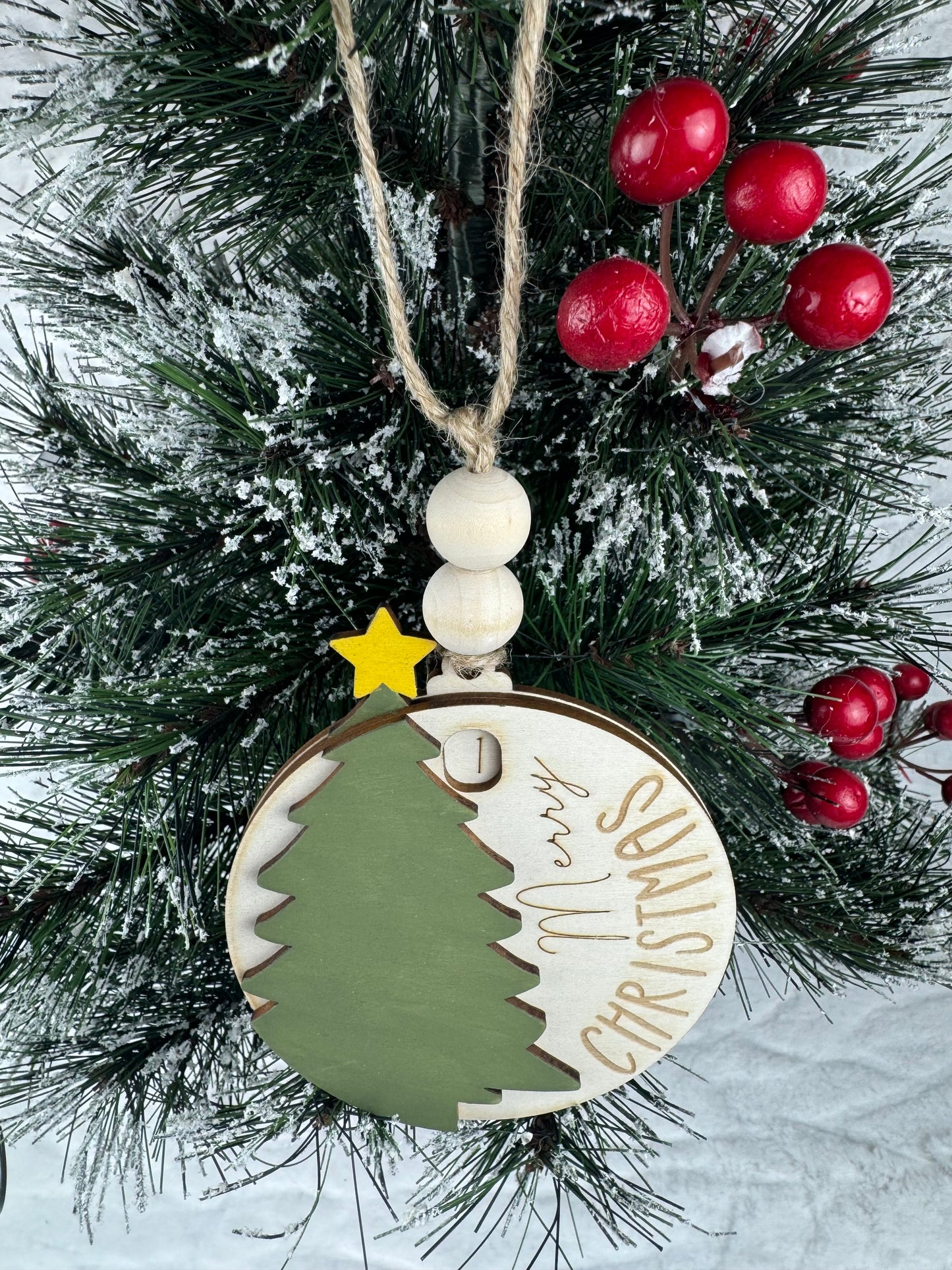 Hanging Christmas Tree Countdown Ornament with berries