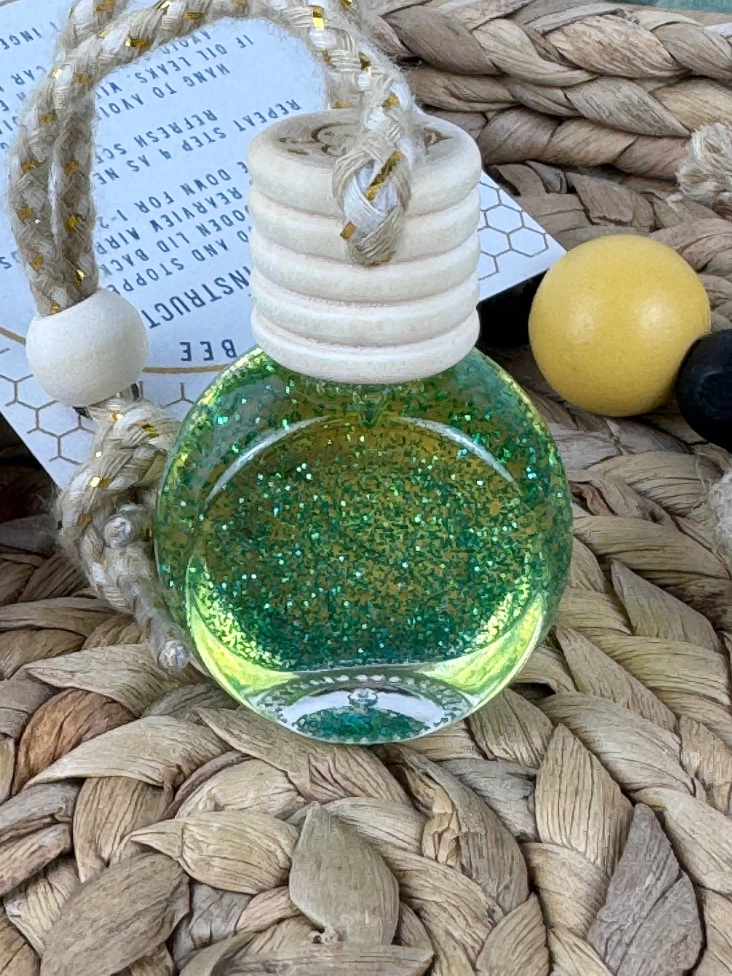 Swanky Bee Car Diffuser – Tropical Ember with Pineapple & Driftwood
