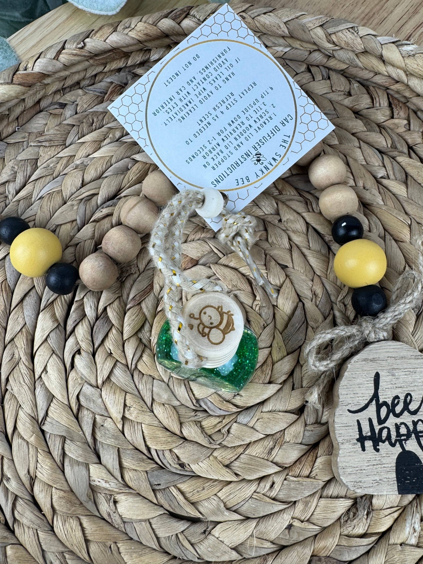 Swanky Bee Car Diffuser – Tropical Ember with Pineapple & Driftwood