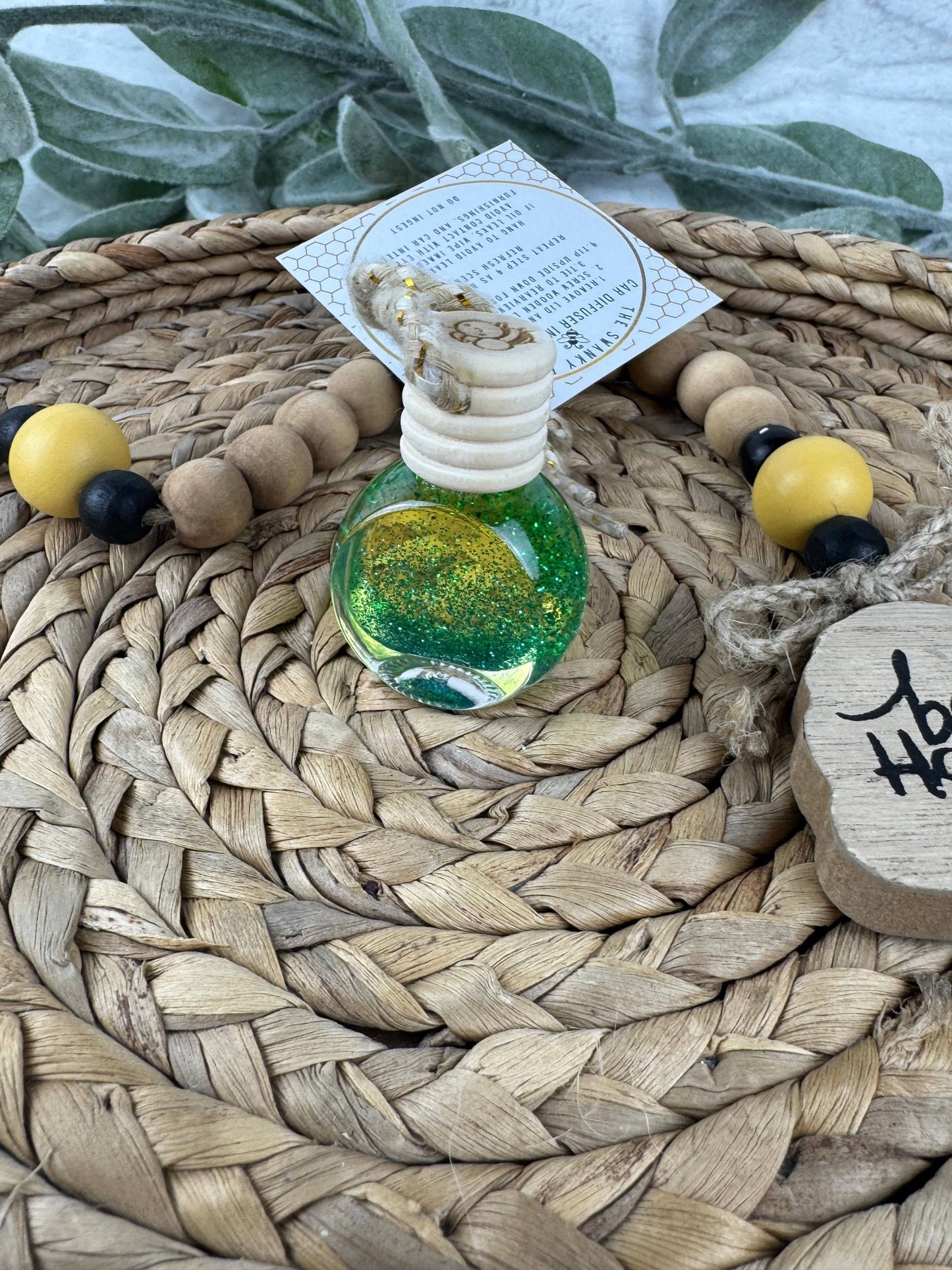 Swanky Bee Car Diffuser – Tropical Ember with Pineapple & Driftwood