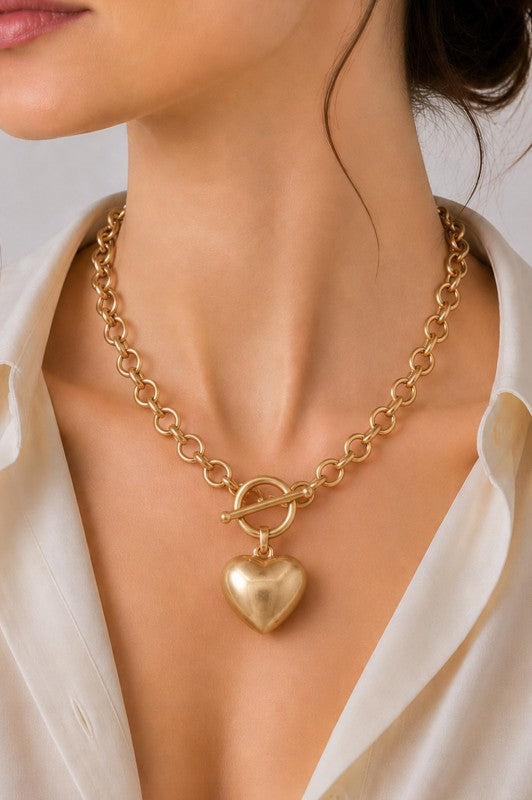 Metal Circle Link Chain Puffy Heart Toggle Necklace