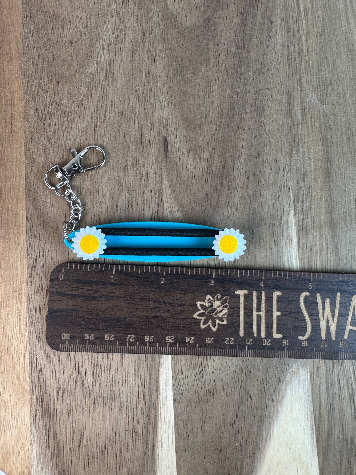 Hair Tie Holder Keychain - Convenient Hair Accessory