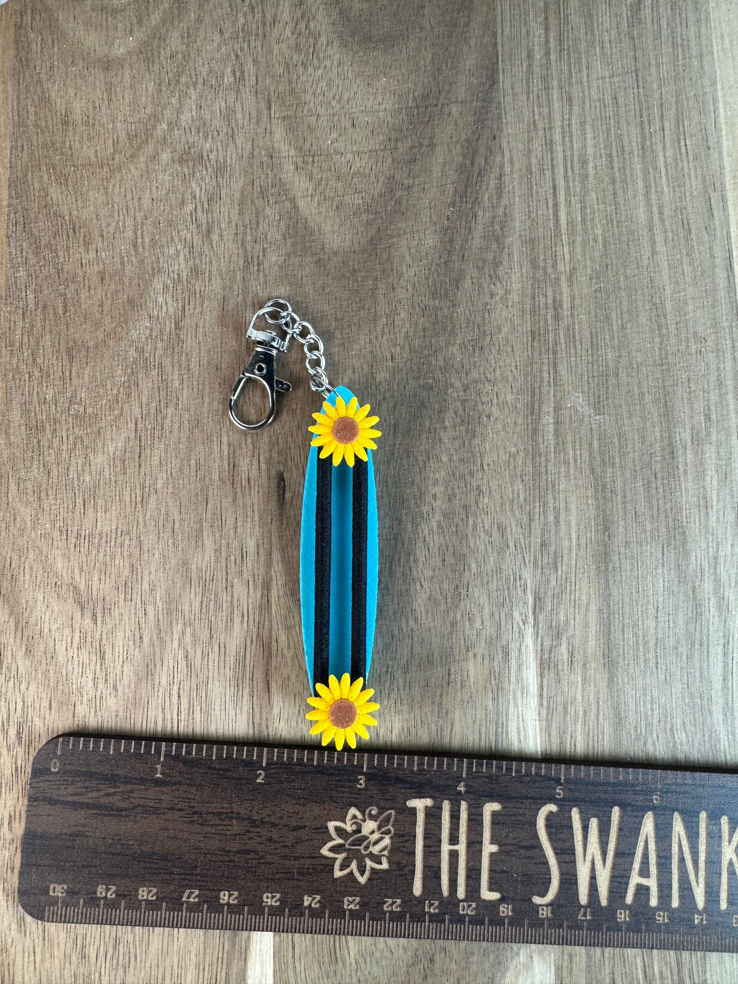 Hair Tie Holder Keychain - Convenient Hair Accessory