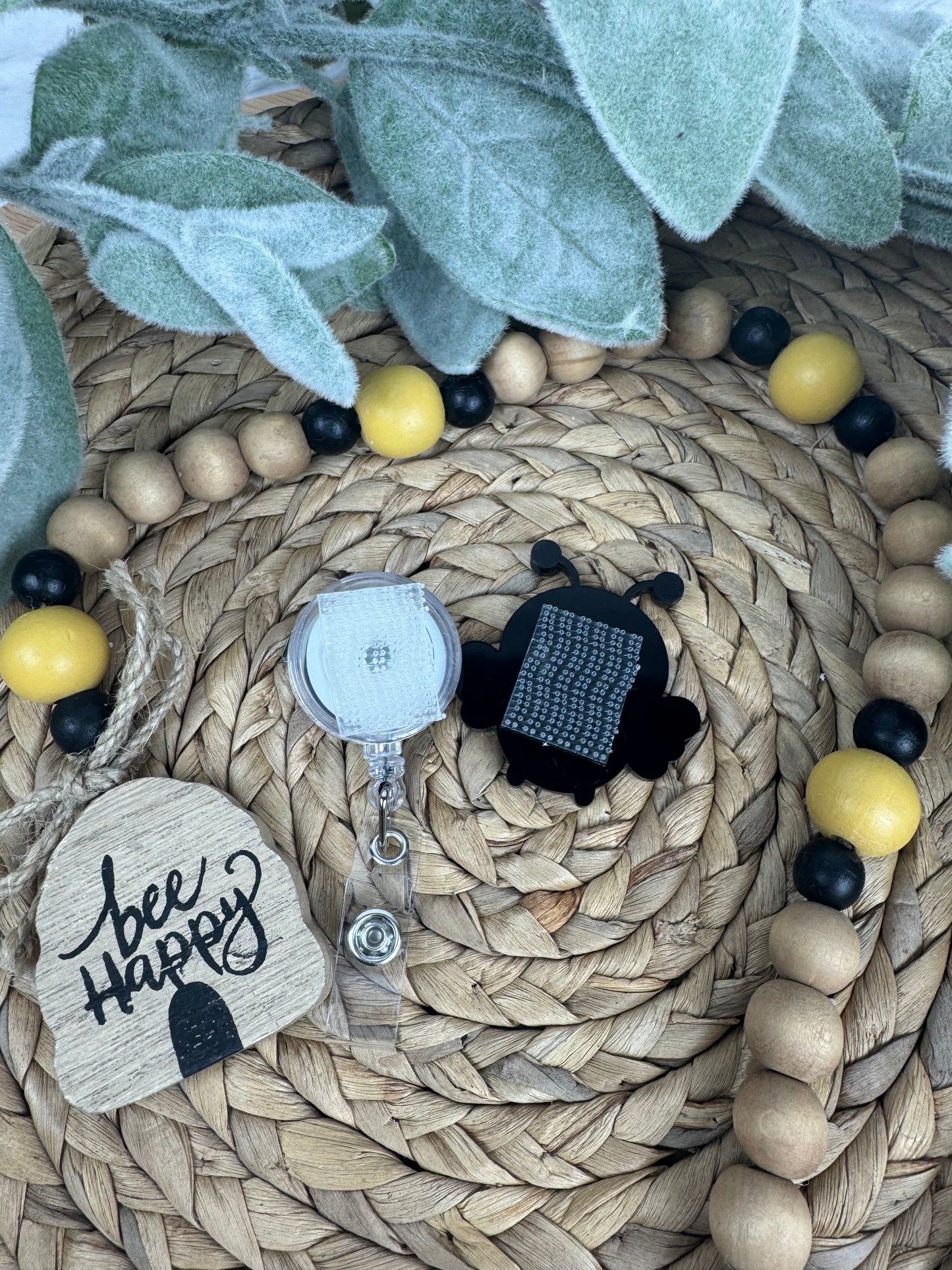 Cute Bumblebee Interchangeable Badge Reel – Fun Retractable ID Holder