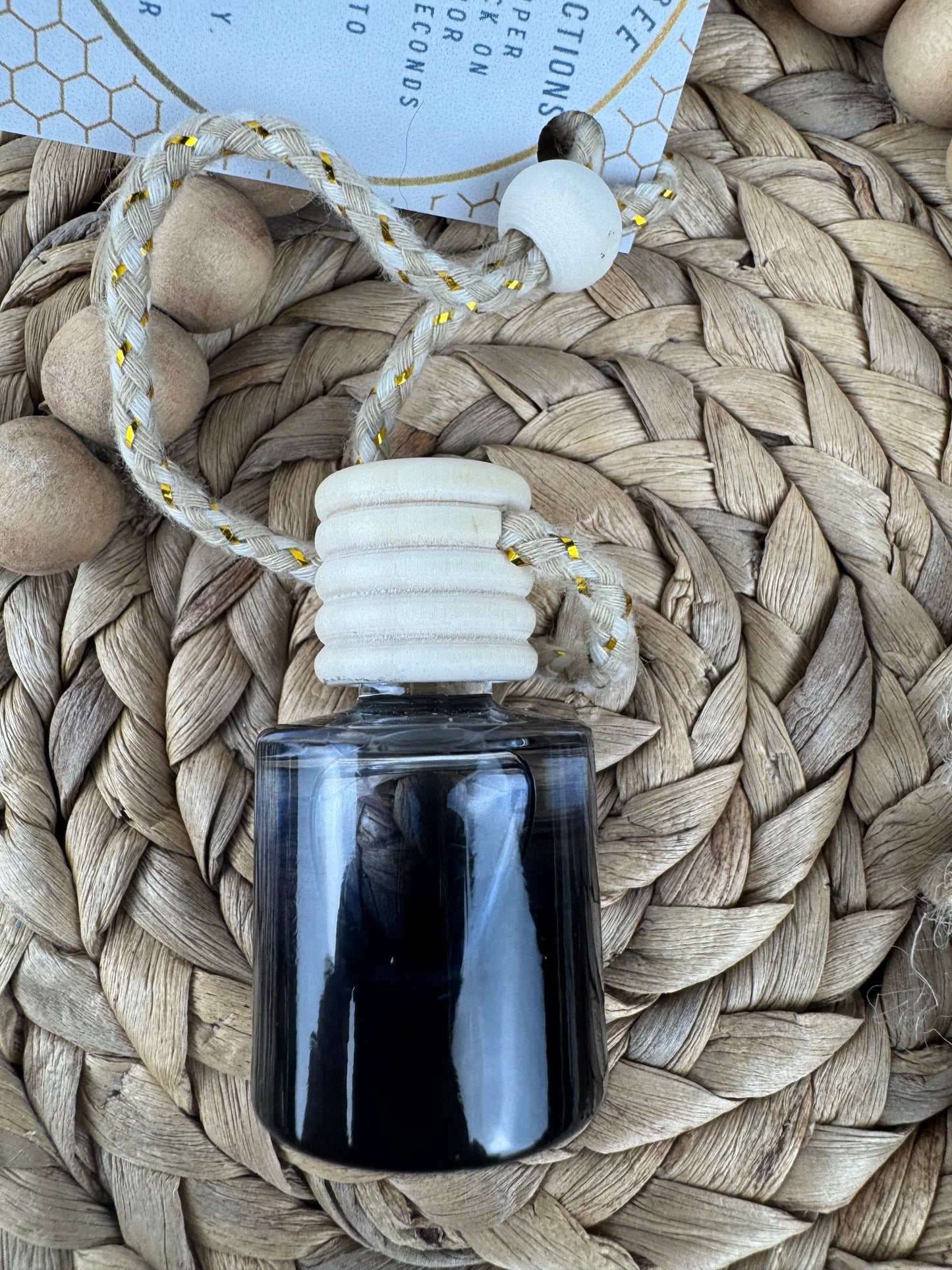 Swanky Bee Car Diffuser – Leather Scent with Cedar & Musk