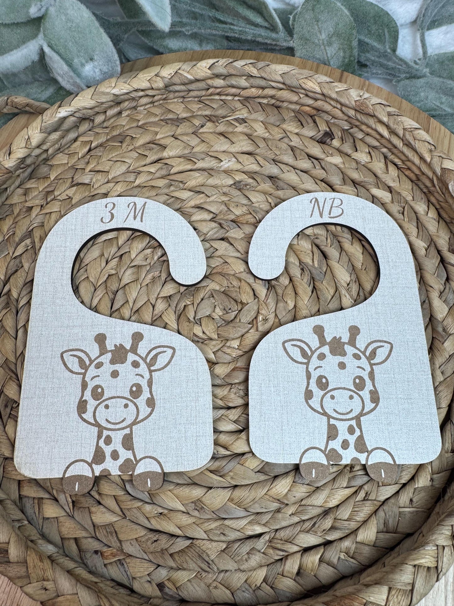 Giraffe Baby Closet Dividers: Engraved Nursery Organizer, Newborn-24 Months